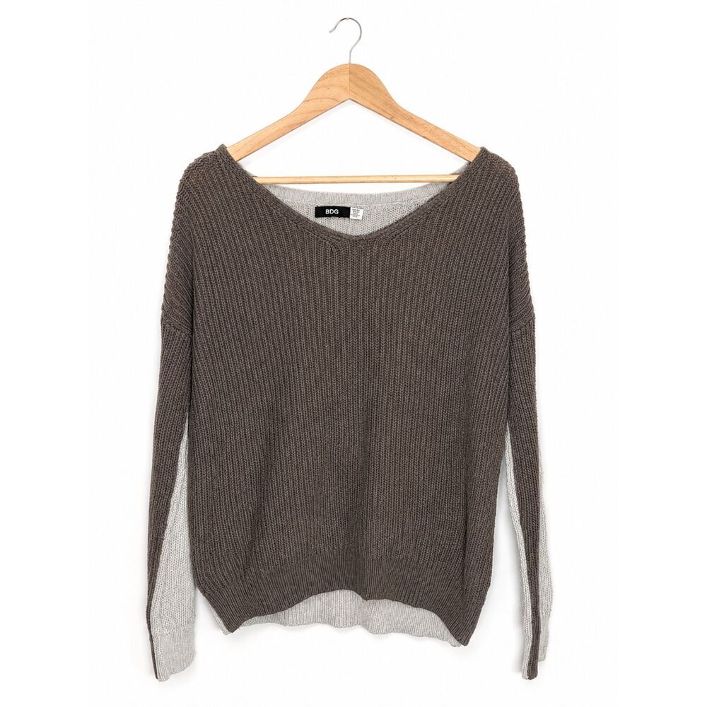 BDG Urban Outfitters Two-Tone V-Neck Knit Sweater XS Brown Gray Slouchy